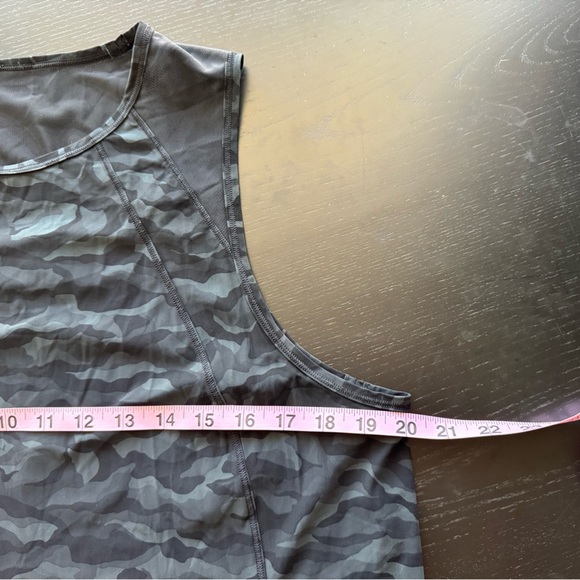 Lululemon Sculpt Tank Size 10 - Picture 4 of 4